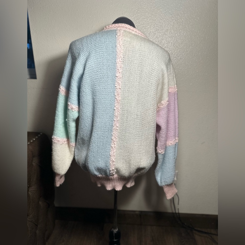 COPY - Vintage Jaclyn Smith Pastel Colorblock
Oversized Kawaii Sweater size sma… - Picture 8 of 16